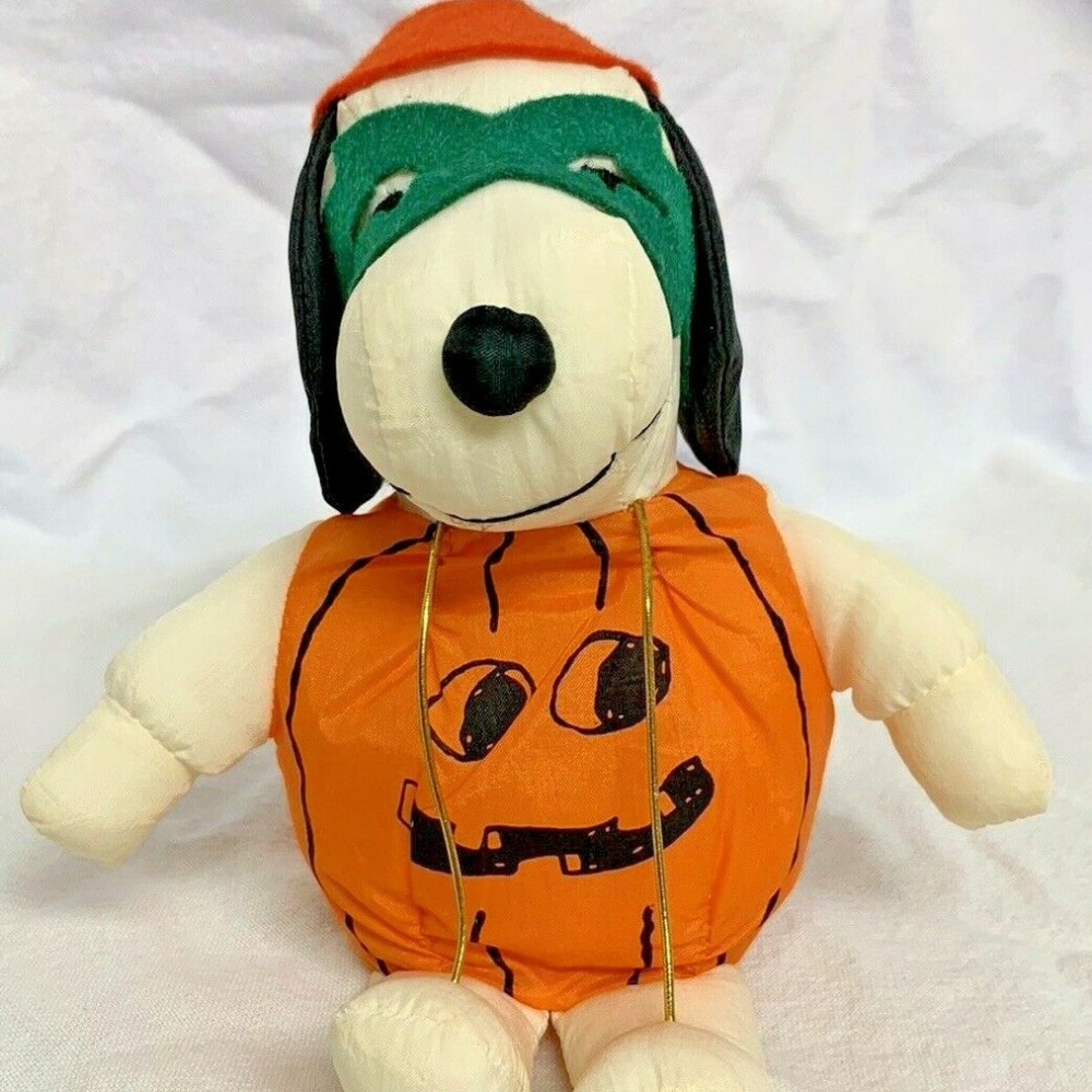 Peanuts Halloween SNOOPY PUMPKIN COSTUME MASK 6" Plush Whitmans Sampler Vintage